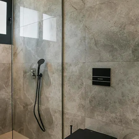 Eirini By Vintage Travel Willa *