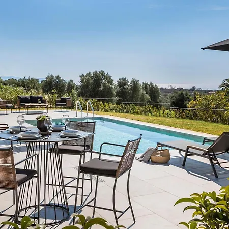 Eirini By Vintage Travel * Lakithra