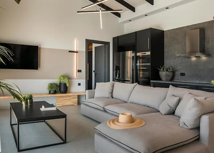 Eirini By Vintage Travel