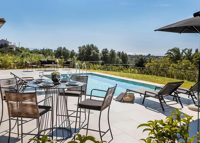 Eirini By Vintage Travel * Lakíthra